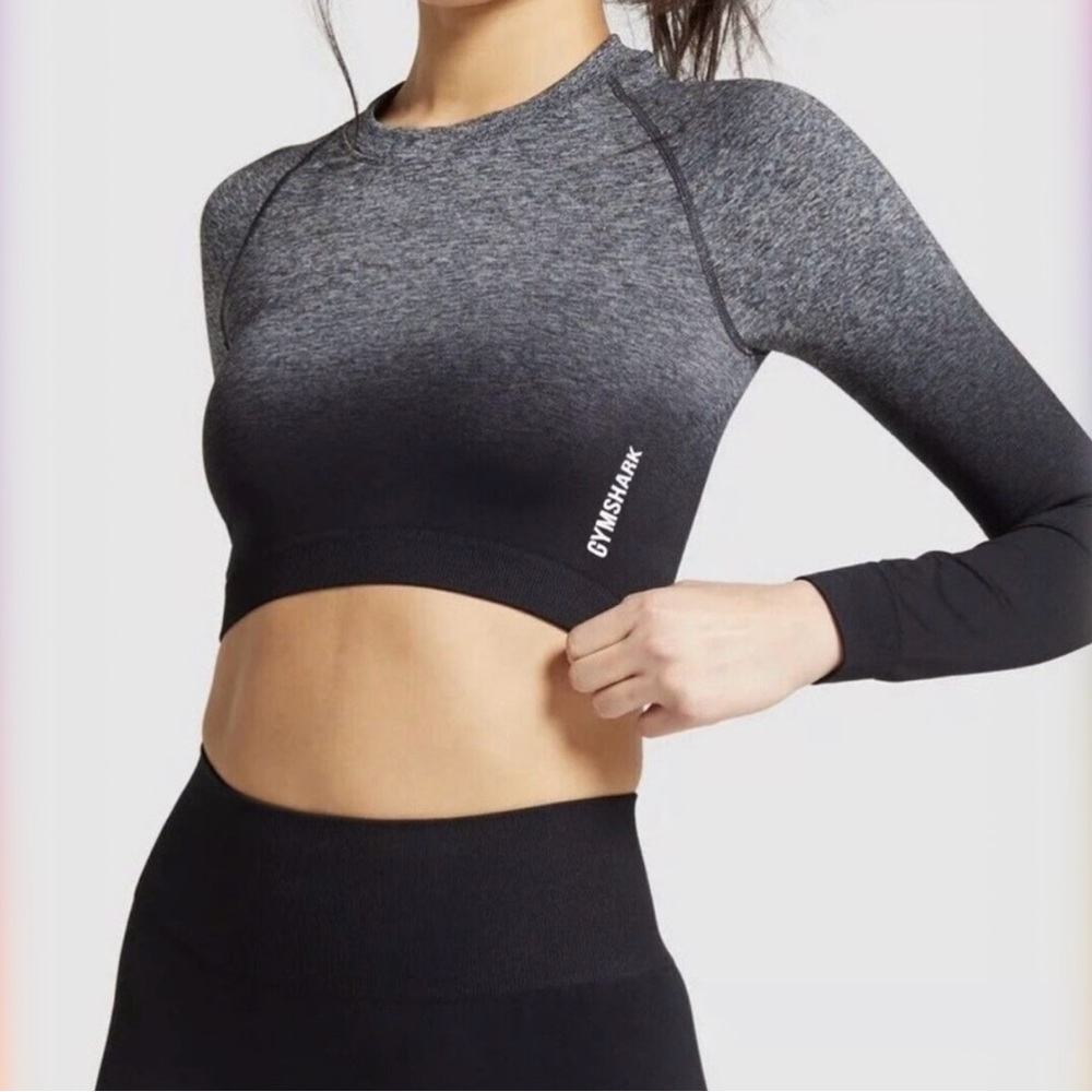 Gymshark Women's Gray to Black Ombre Crop Top